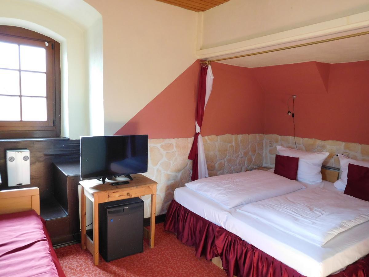 Hotel Kranenturm Bacharach Zewnętrze zdjęcie