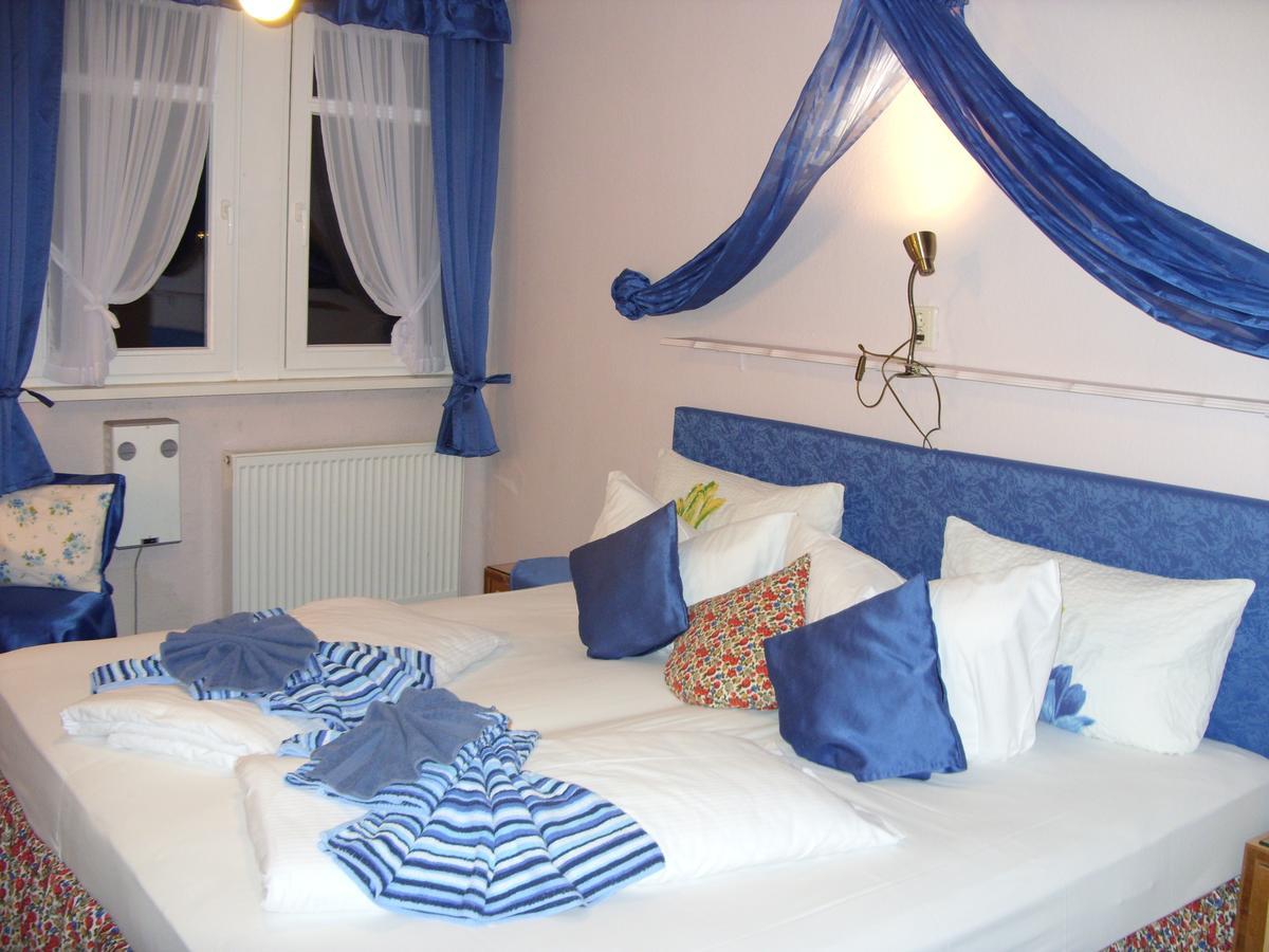Hotel Kranenturm Bacharach Zewnętrze zdjęcie