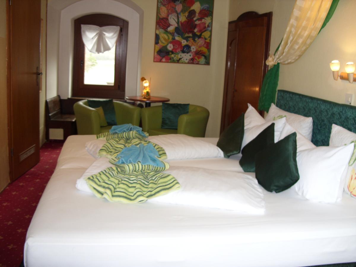 Hotel Kranenturm Bacharach Zewnętrze zdjęcie